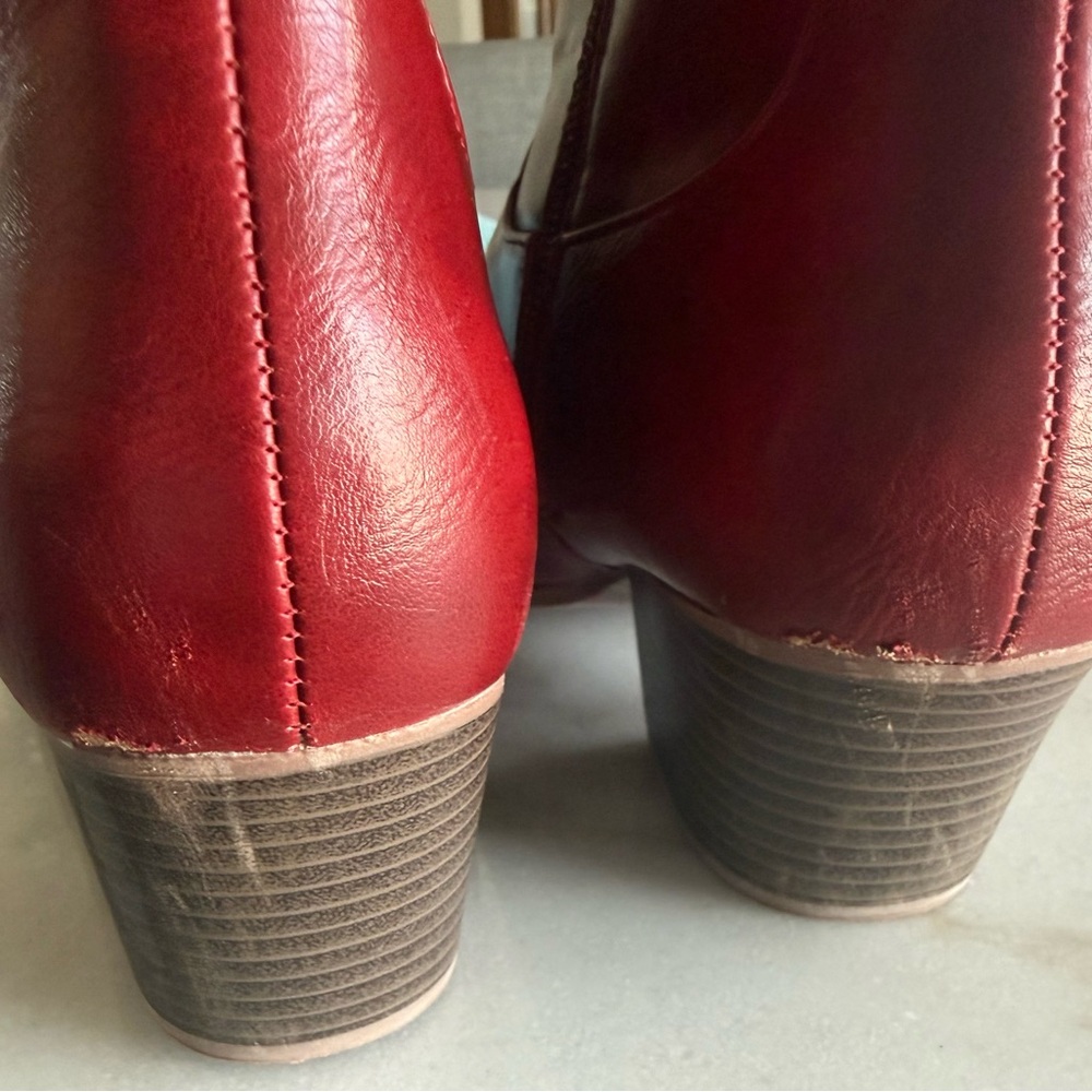 Red Embroidered Western Calf Length Boots - Picture 2 of 3